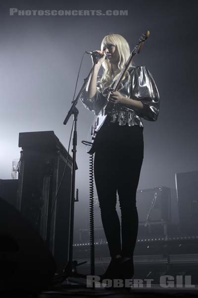 CHROMATICS - 2019-11-01 - PARIS - Grande Halle de La Villette - 